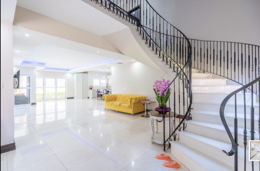 6 Bedroom Property for Sale in Izinga Estate KwaZulu-Natal