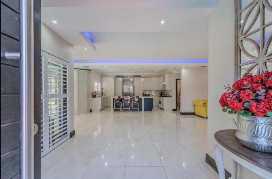 6 Bedroom Property for Sale in Izinga Estate KwaZulu-Natal