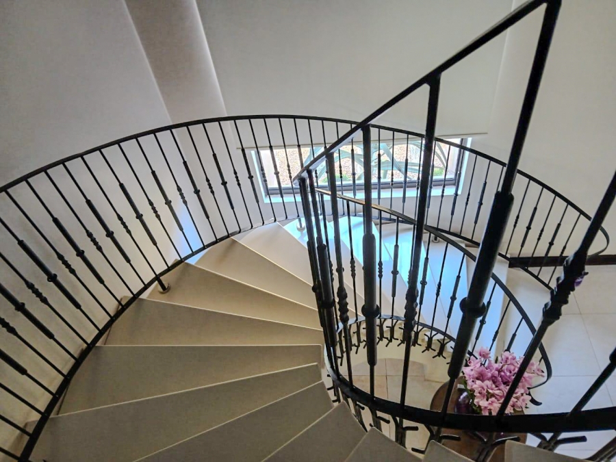 6 Bedroom Property for Sale in Izinga Estate KwaZulu-Natal