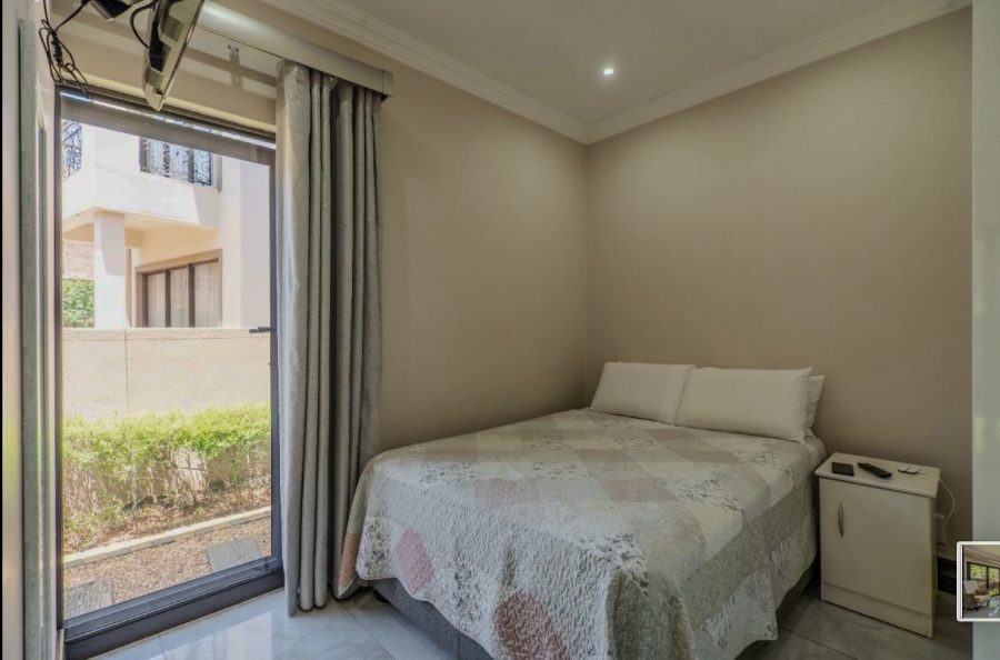 6 Bedroom Property for Sale in Izinga Estate KwaZulu-Natal