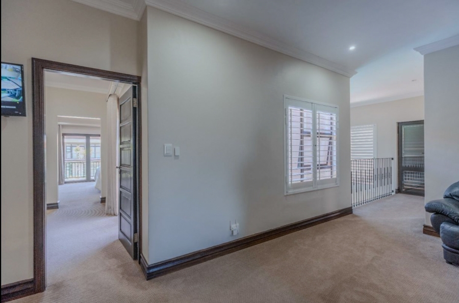 6 Bedroom Property for Sale in Izinga Estate KwaZulu-Natal