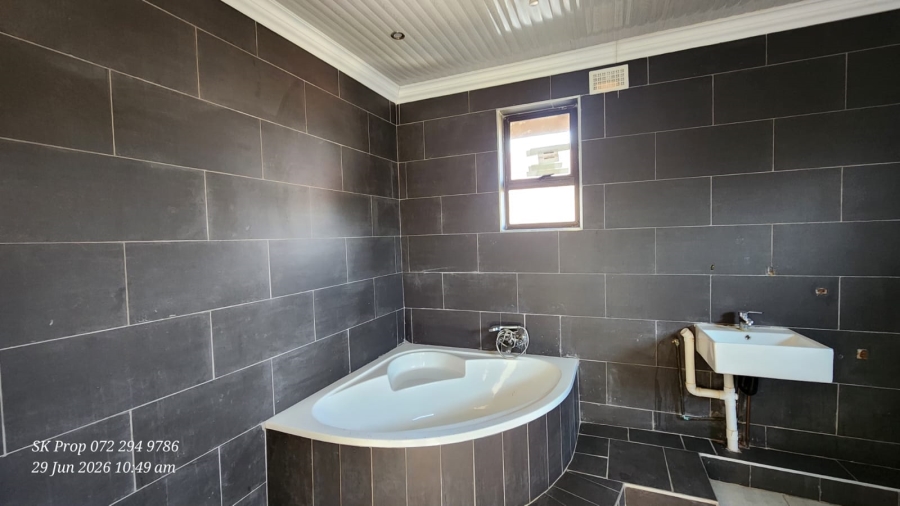 3 Bedroom Property for Sale in Raisethorpe KwaZulu-Natal