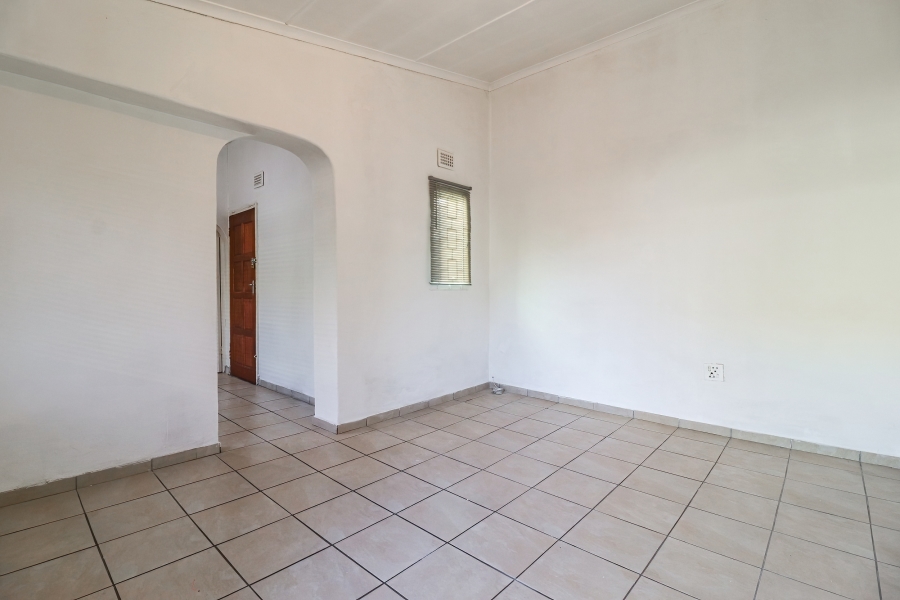 To Let 1 Bedroom Property for Rent in Clayfield KwaZulu-Natal