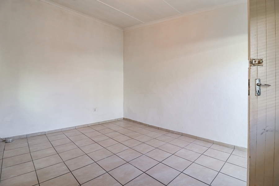To Let 1 Bedroom Property for Rent in Clayfield KwaZulu-Natal