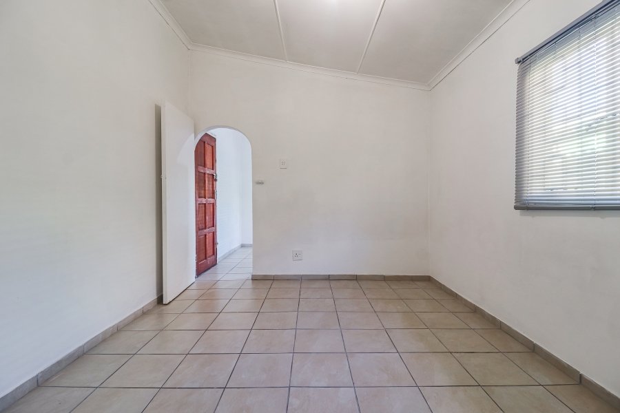 To Let 1 Bedroom Property for Rent in Clayfield KwaZulu-Natal