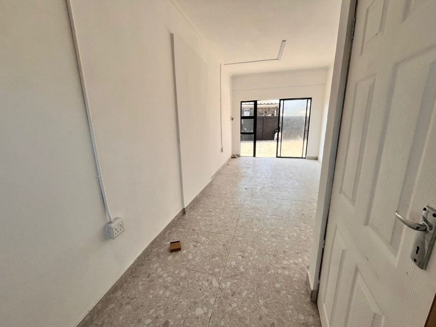 To Let Commercial Property for Rent in Bluff KwaZulu-Natal