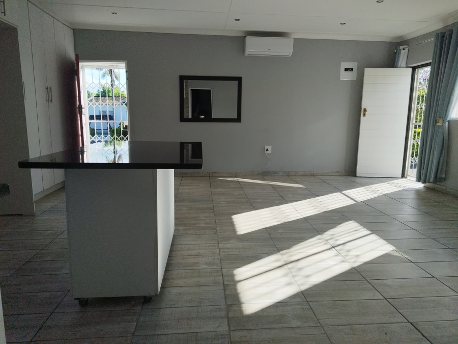 To Let 1 Bedroom Property for Rent in Hayfields KwaZulu-Natal