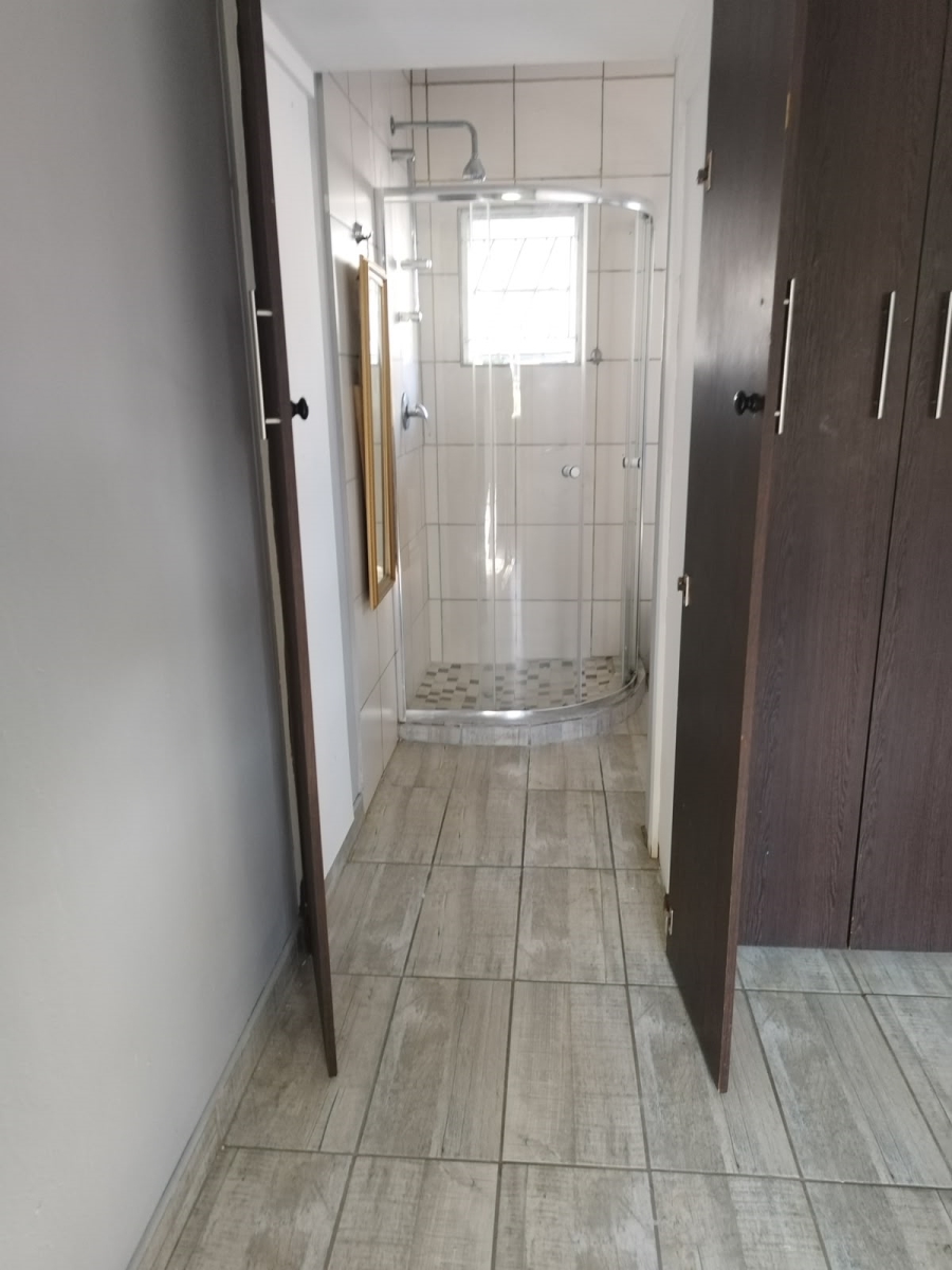 To Let 1 Bedroom Property for Rent in Hayfields KwaZulu-Natal