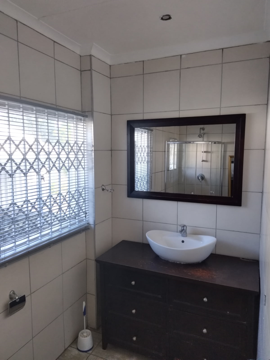 To Let 1 Bedroom Property for Rent in Hayfields KwaZulu-Natal