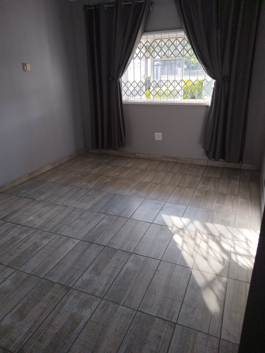 To Let 1 Bedroom Property for Rent in Hayfields KwaZulu-Natal