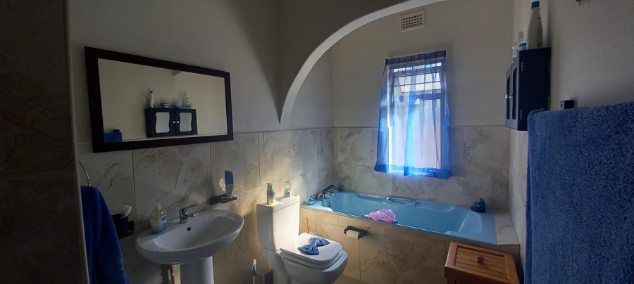 To Let 2 Bedroom Property for Rent in Winston Park KwaZulu-Natal
