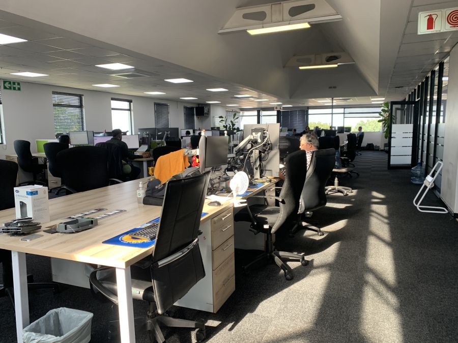 To Let Commercial Property for Rent in La Lucia Ridge KwaZulu-Natal