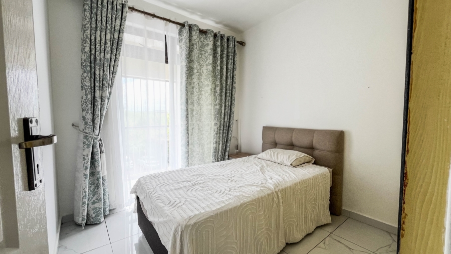 4 Bedroom Property for Sale in Tinley Manor KwaZulu-Natal
