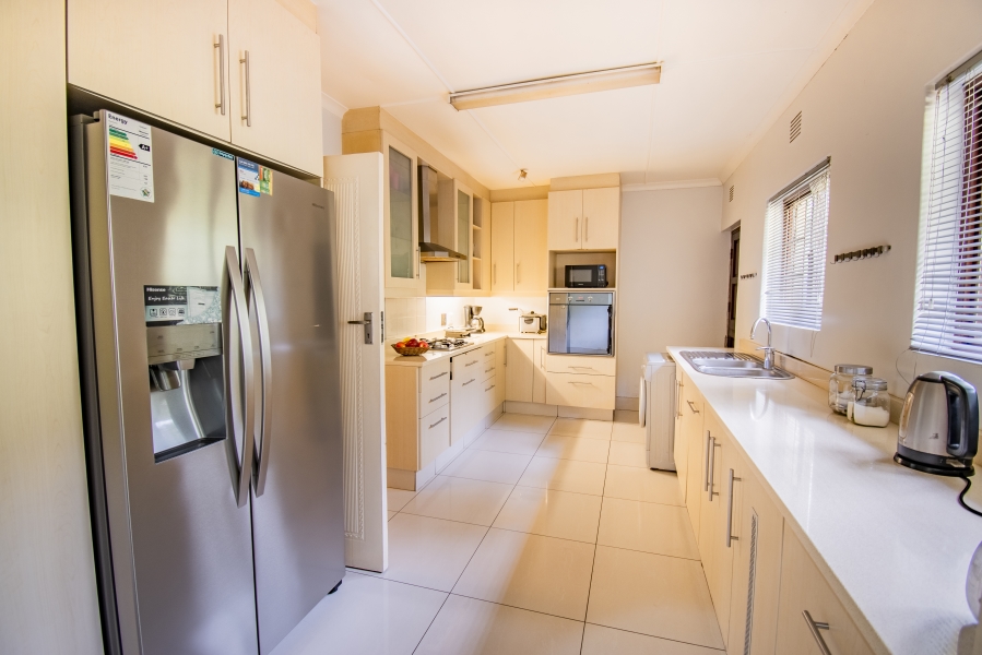 4 Bedroom Property for Sale in Dawncliffe KwaZulu-Natal