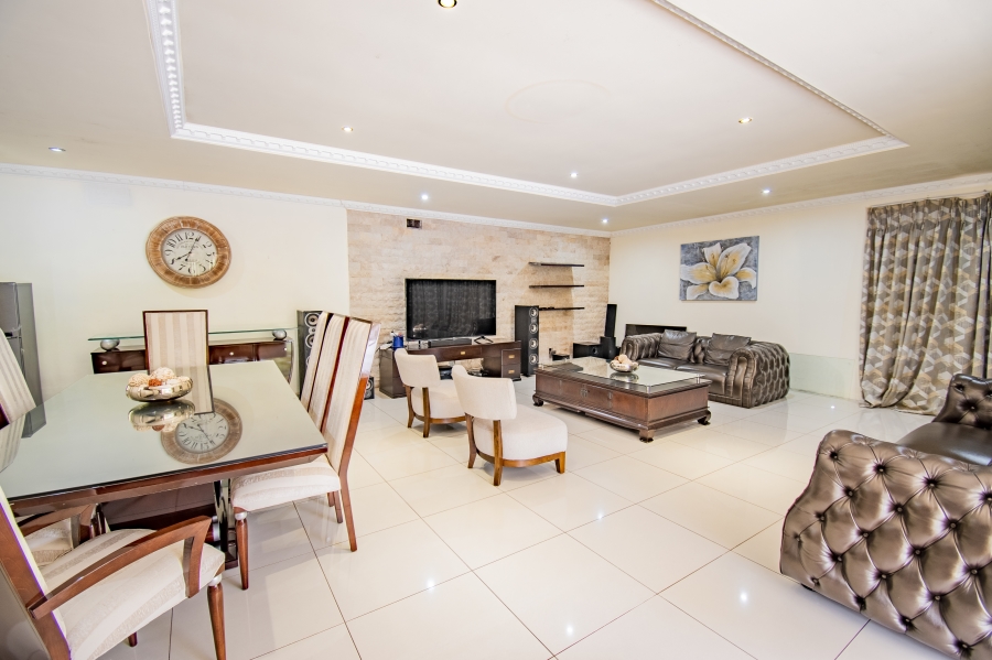 4 Bedroom Property for Sale in Dawncliffe KwaZulu-Natal