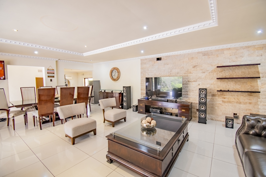 4 Bedroom Property for Sale in Dawncliffe KwaZulu-Natal