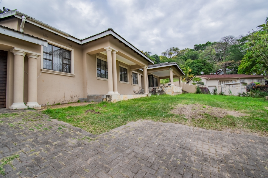 4 Bedroom Property for Sale in Dawncliffe KwaZulu-Natal