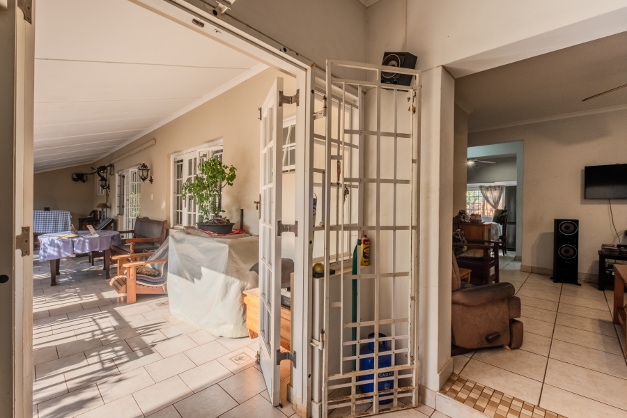 6 Bedroom Property for Sale in Athlone KwaZulu-Natal