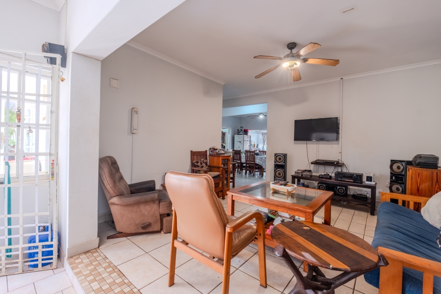 6 Bedroom Property for Sale in Athlone KwaZulu-Natal