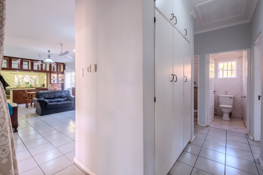 6 Bedroom Property for Sale in Athlone KwaZulu-Natal