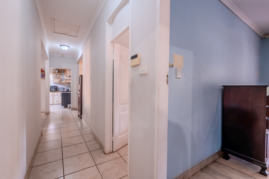 6 Bedroom Property for Sale in Athlone KwaZulu-Natal