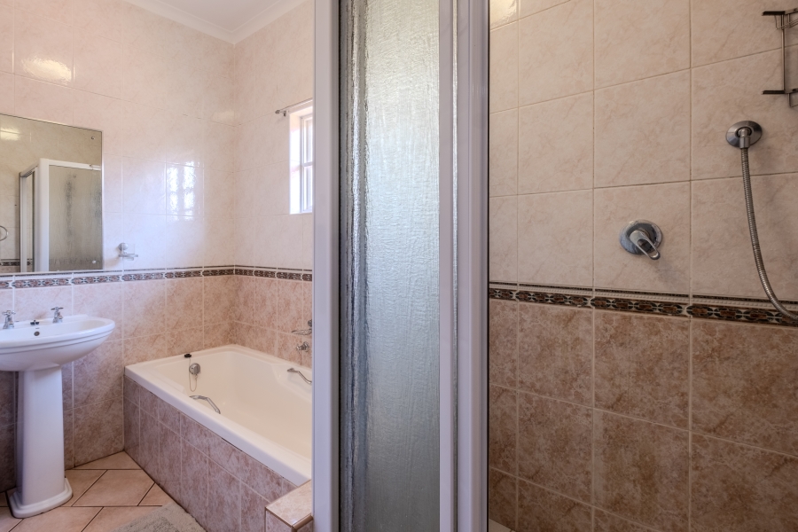 6 Bedroom Property for Sale in Athlone KwaZulu-Natal