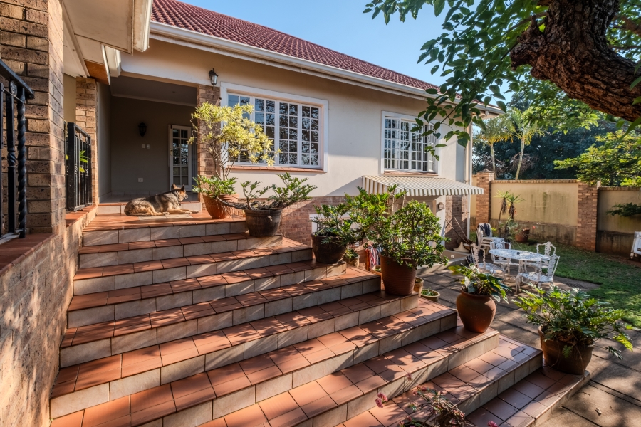 6 Bedroom Property for Sale in Athlone KwaZulu-Natal