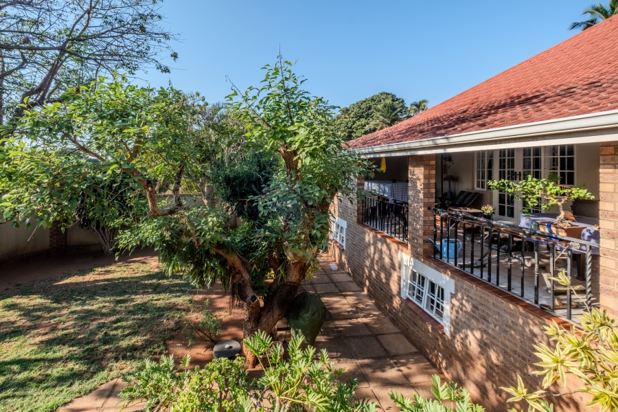 6 Bedroom Property for Sale in Athlone KwaZulu-Natal