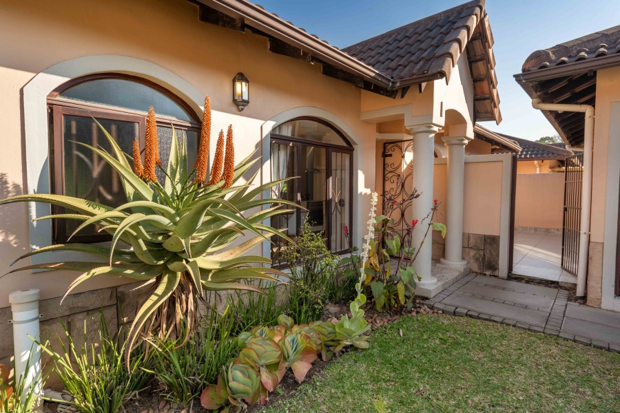 3 Bedroom Property for Sale in Waterfall KwaZulu-Natal