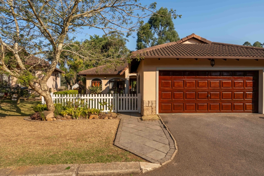 3 Bedroom Property for Sale in Waterfall KwaZulu-Natal