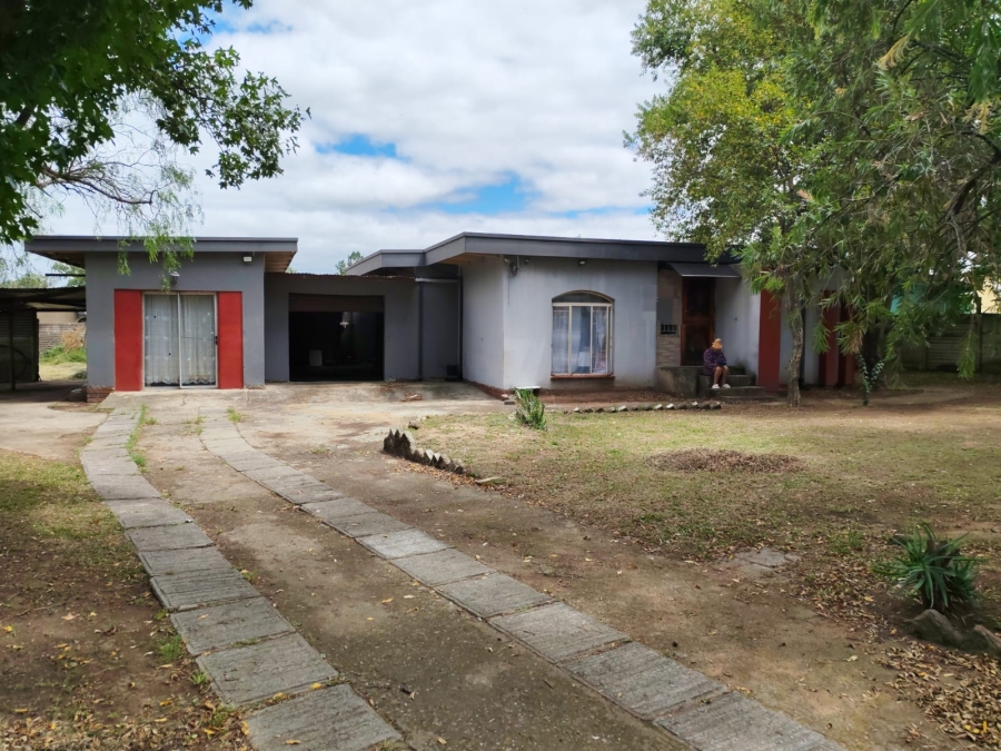 5 Bedroom Property for Sale in Barry Hertzog Park KwaZulu-Natal