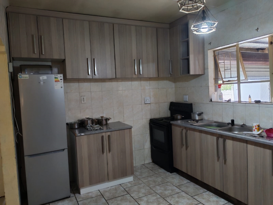 5 Bedroom Property for Sale in Barry Hertzog Park KwaZulu-Natal