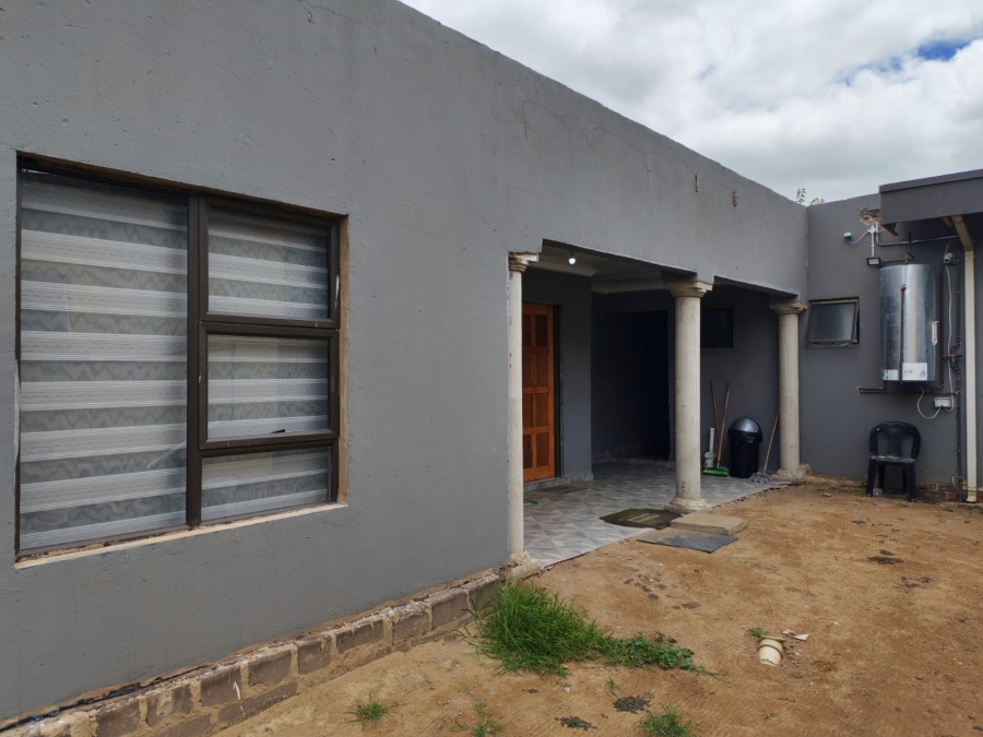 5 Bedroom Property for Sale in Barry Hertzog Park KwaZulu-Natal