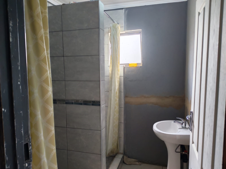 5 Bedroom Property for Sale in Barry Hertzog Park KwaZulu-Natal