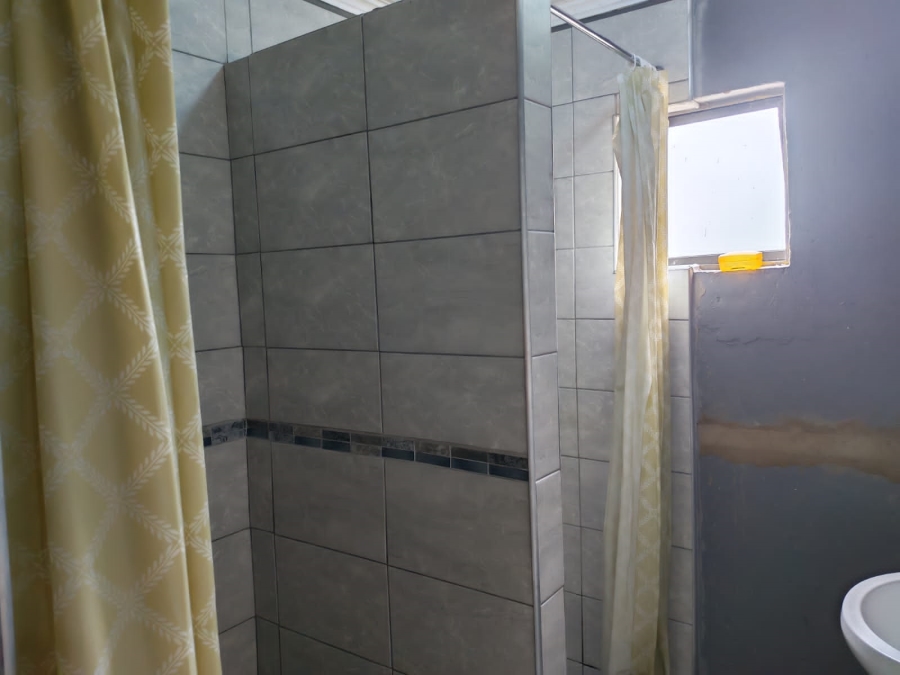 5 Bedroom Property for Sale in Barry Hertzog Park KwaZulu-Natal