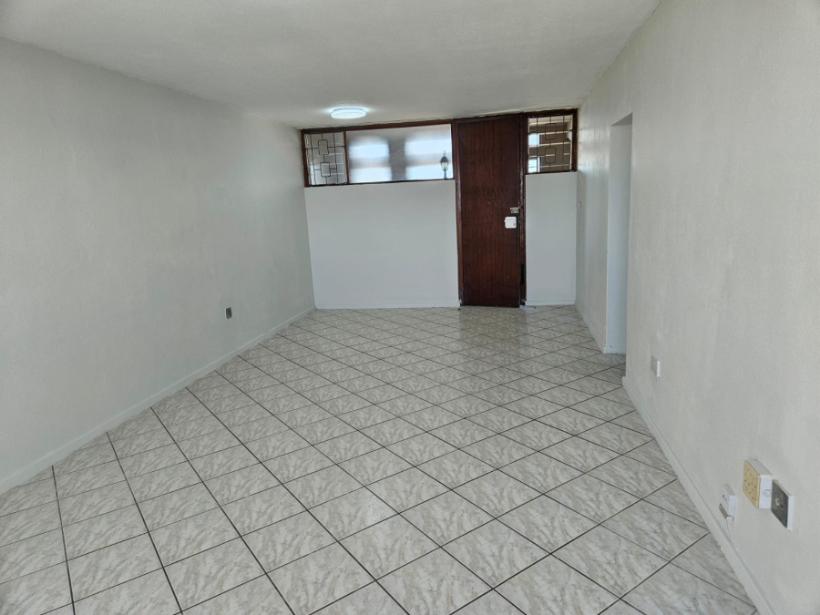 2 Bedroom Property for Sale in Amanzimtoti KwaZulu-Natal