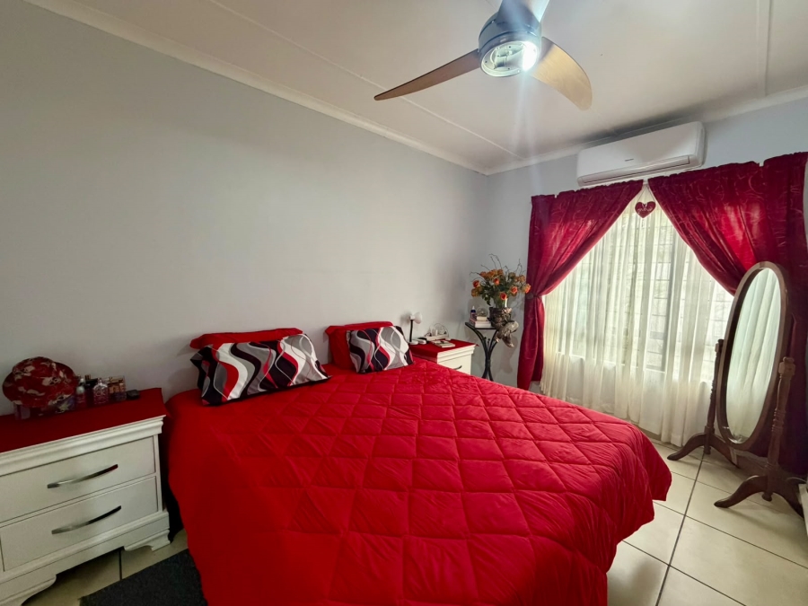 3 Bedroom Property for Sale in Birdswood KwaZulu-Natal