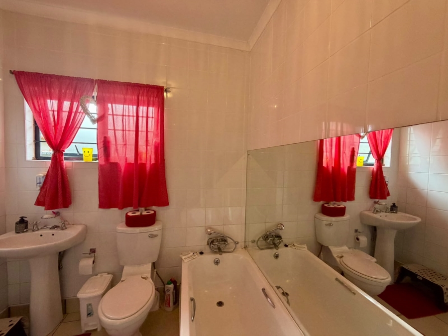 3 Bedroom Property for Sale in Birdswood KwaZulu-Natal