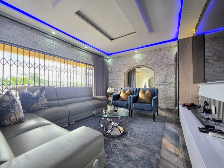 8 Bedroom Property for Sale in Isipingo Hills KwaZulu-Natal