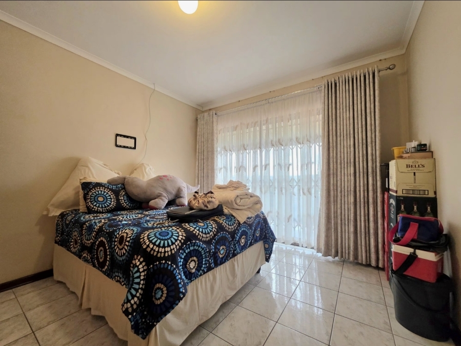 8 Bedroom Property for Sale in Isipingo Hills KwaZulu-Natal