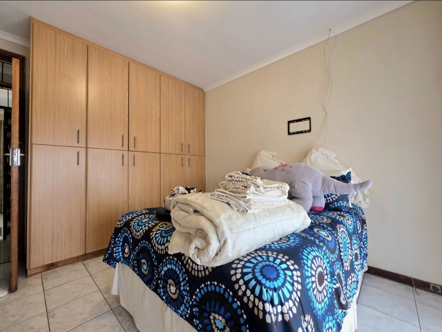 8 Bedroom Property for Sale in Isipingo Hills KwaZulu-Natal