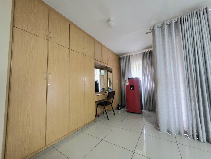 8 Bedroom Property for Sale in Isipingo Hills KwaZulu-Natal