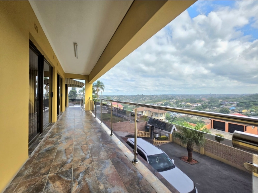 8 Bedroom Property for Sale in Isipingo Hills KwaZulu-Natal