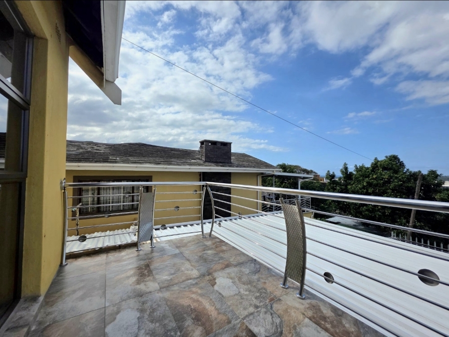 8 Bedroom Property for Sale in Isipingo Hills KwaZulu-Natal