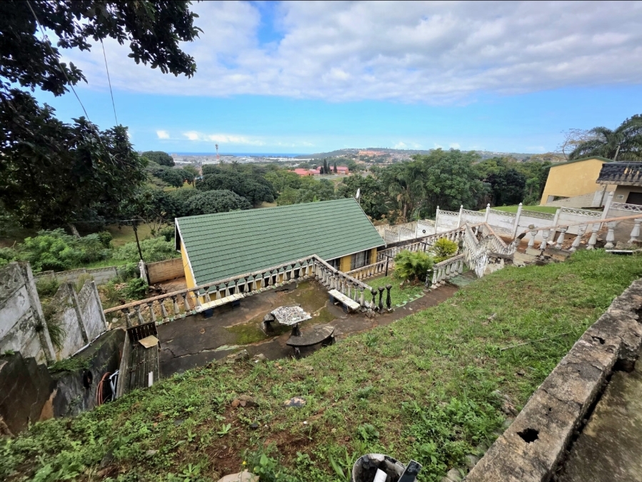 8 Bedroom Property for Sale in Isipingo Hills KwaZulu-Natal