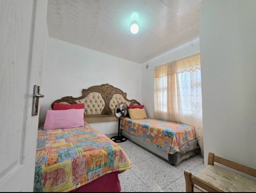 8 Bedroom Property for Sale in Isipingo Hills KwaZulu-Natal