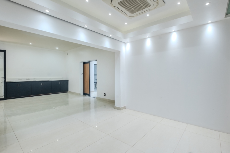 4 Bedroom Property for Sale in Durban North KwaZulu-Natal