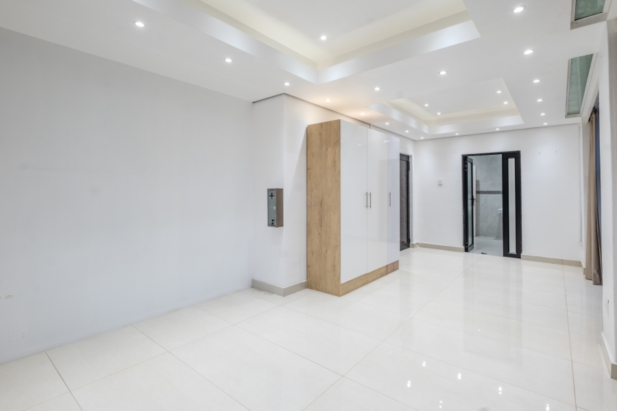 4 Bedroom Property for Sale in Durban North KwaZulu-Natal