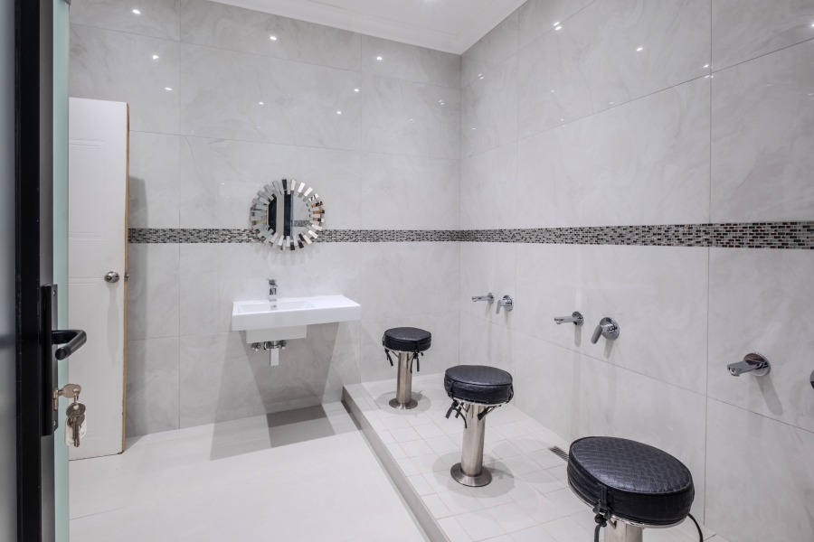 4 Bedroom Property for Sale in Durban North KwaZulu-Natal