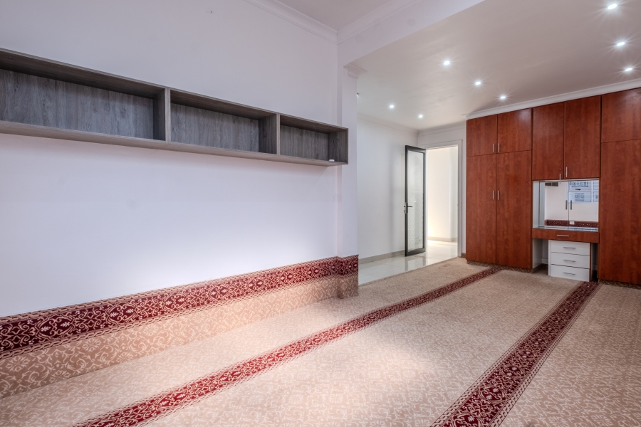 4 Bedroom Property for Sale in Durban North KwaZulu-Natal